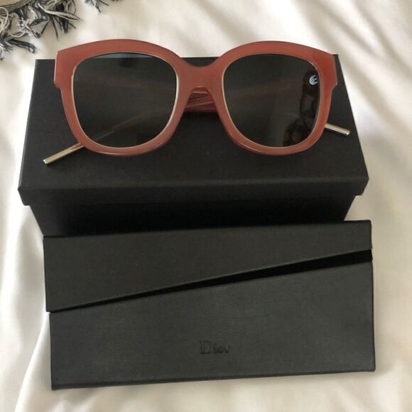 CHRISTIAN DIOR SUNGLASSES NEW IN BOX + CASE - Picture 4 of 11
